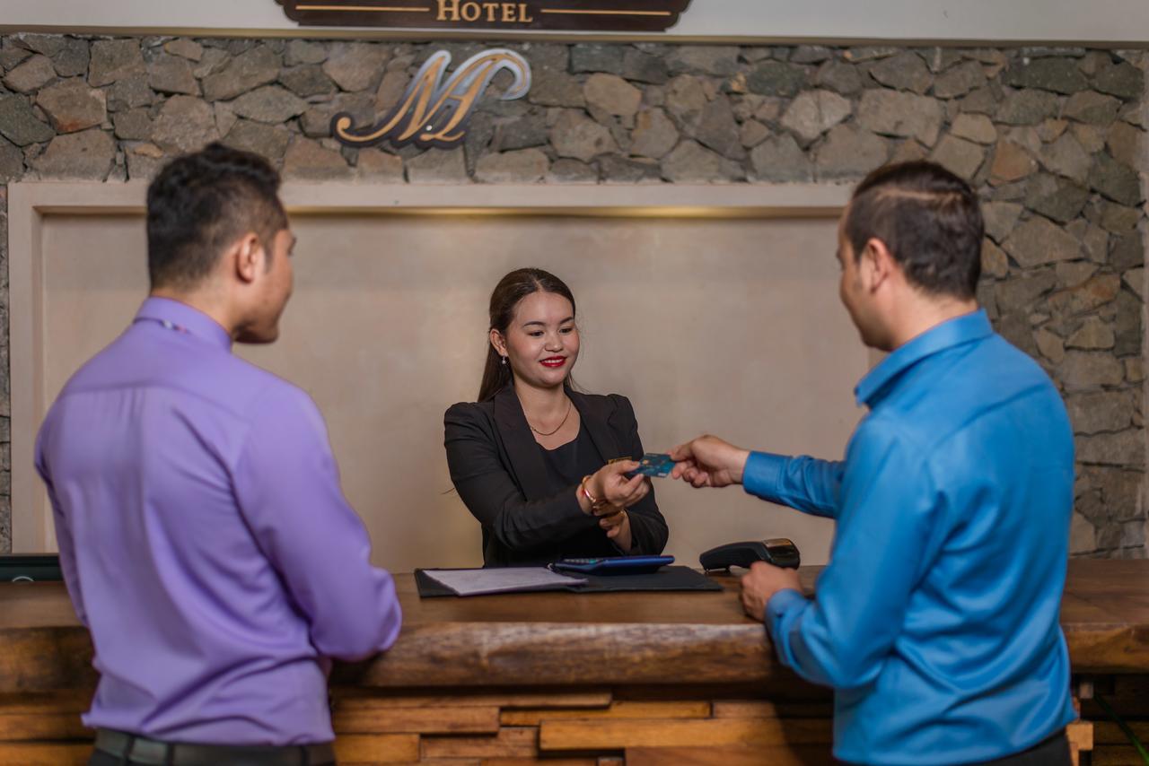 Mekong Angkor Deluxe Hotel Siem Reap Exteriör bild